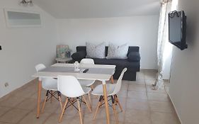 Apartments Jabuka